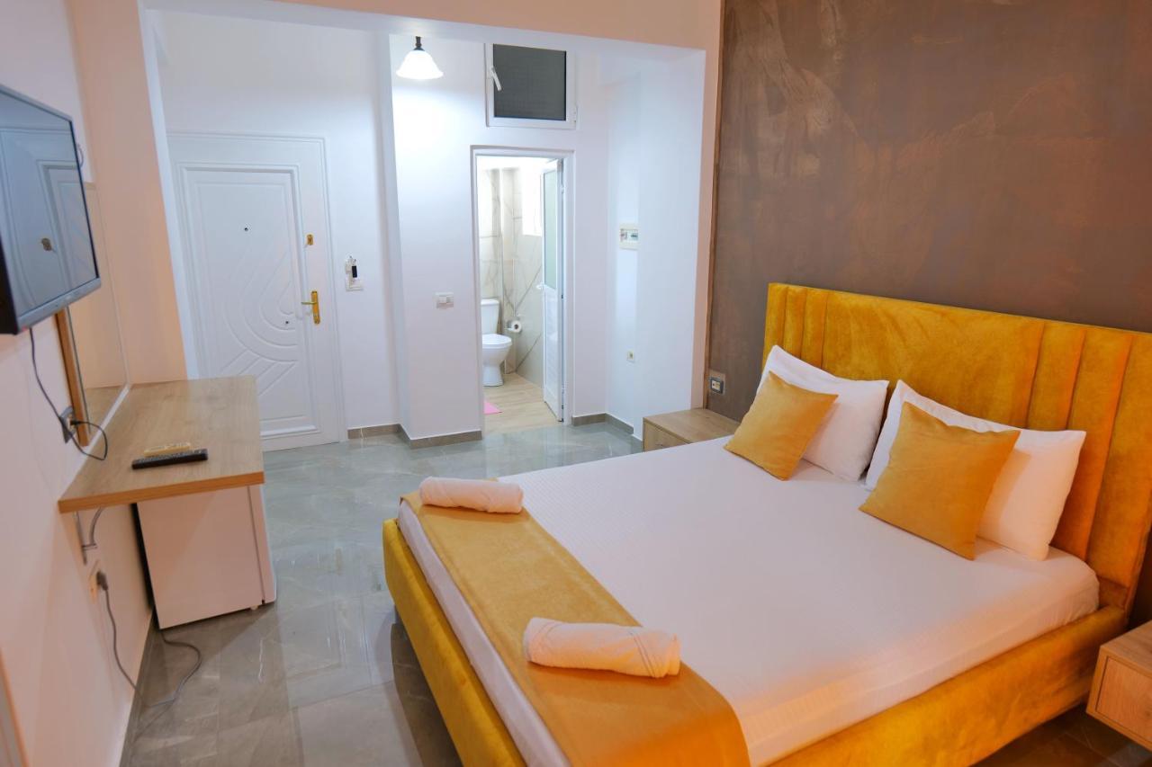 Hotel Adi-Vera Sarandë Exterior foto