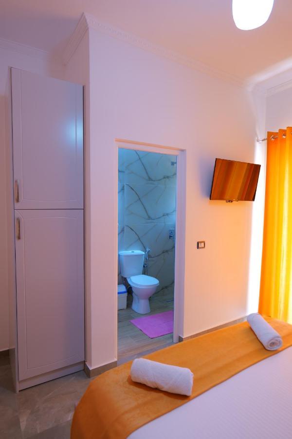 Hotel Adi-Vera Sarandë Exterior foto